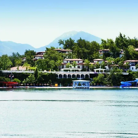 Üdülőközpont Club & Letoonia