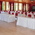 Club & Letoonia Φετιγιέ