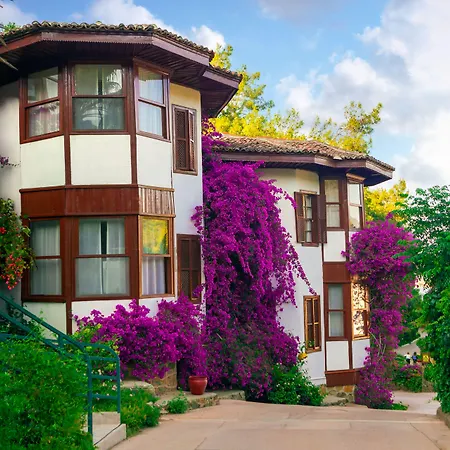 Club & Letoonia Resort