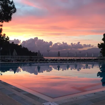 Semesteranläggning (resort) Club & Letoonia 5*